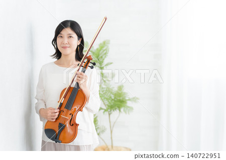 女小提琴手 140722951