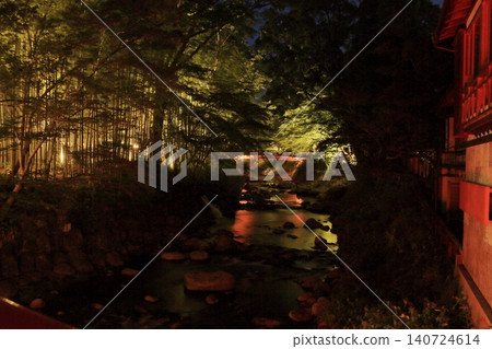 Lighted up bridge Lighted up bridge 140724614
