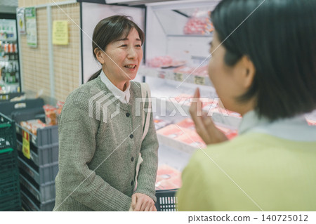 超級市場 超市 女生 140725012