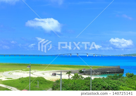[Okinawa Prefecture] Irabu Bridge on a clear day (Miyako Island) 140725141