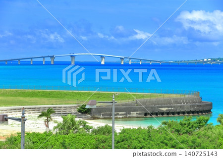 [Okinawa Prefecture] Irabu Bridge on a clear day (Miyako Island) 140725143
