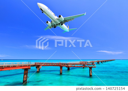 [Okinawa Prefecture] Landing scene at 17END on Shimoji Island (Miyako Island) 140725154