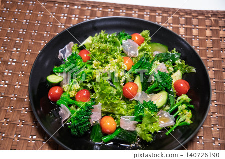 Fresh vegetable salad Fresh vegetable salad 140726190