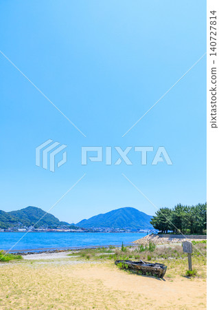 初夏的岩龍島(船島):武藏的驛船,山口縣下關市 初夏的岩龍島(船島):武藏的驛船,山口縣下關市 140727814
