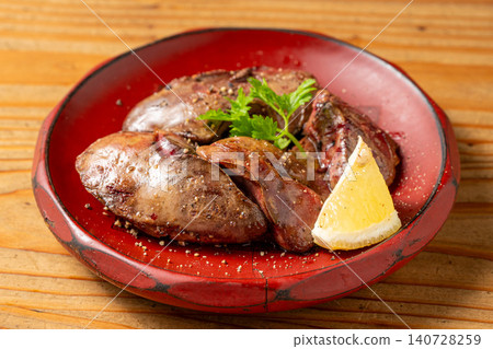 Charcoal-grilled fresh chicken liver with a rich umami flavor and exquisite charcoal aroma. Charcoal-grilled fresh chicken liver with a rich umami flavor and exquisite charcoal aroma. 140728259