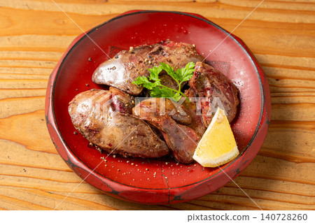 Charcoal-grilled fresh chicken liver with a rich umami flavor and exquisite charcoal aroma. Charcoal-grilled fresh chicken liver with a rich umami flavor and exquisite charcoal aroma. 140728260