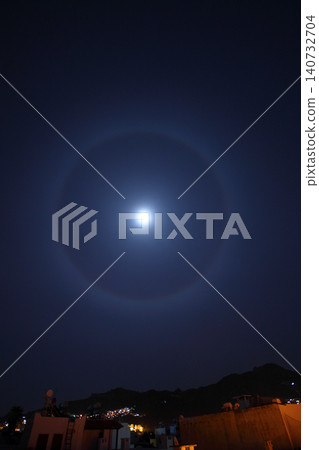 Night and moon Night and moon 140732704