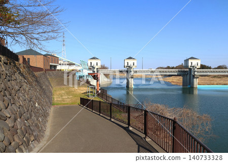 荒川：六關源頭/重忠橋（埼玉縣深谷市） 140733328