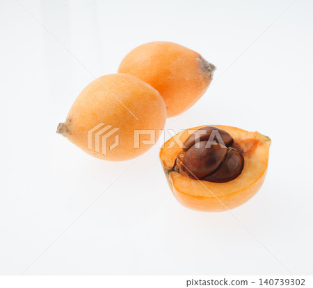 Loquat (studio photography) 140739302