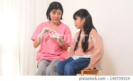 Dentist Elementary school student Teeth study image Dentist Elementary school student Teeth study image 140739324