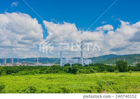 大阪府枚方市高槻市能源中心淀川左岸景色 140740152