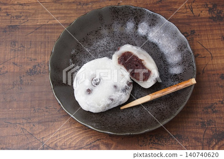 Delicious bean daifuku mochi Delicious bean daifuku mochi 140740620