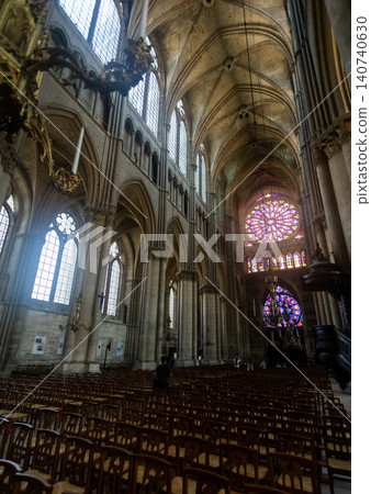 Interior of the Cathedral of Notre-Dame de Reims 140740630