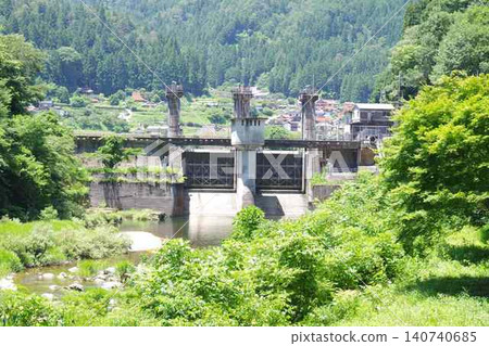 從秋大田町眺望芝木川水壩 從秋大田町眺望芝木川水壩 140740685