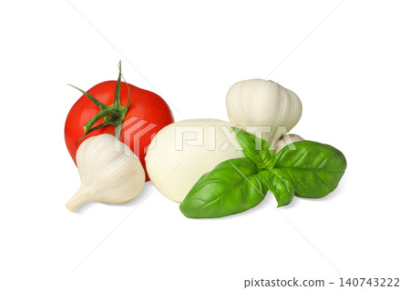 Garlic mozzarella with tomato and basil displayed, PNG Garlic mozzarella with tomato and basil displayed, PNG 140743222