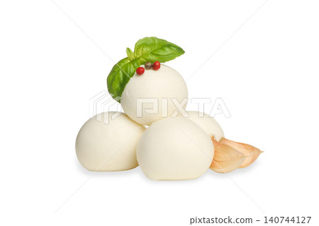 Mozzarella cheese balls arranged with garlic and basil, PNG Mozzarella cheese balls arranged with garlic and basil, PNG 140744127