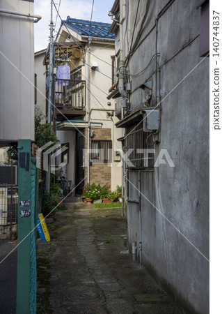 Alley with stone pavement 140744837