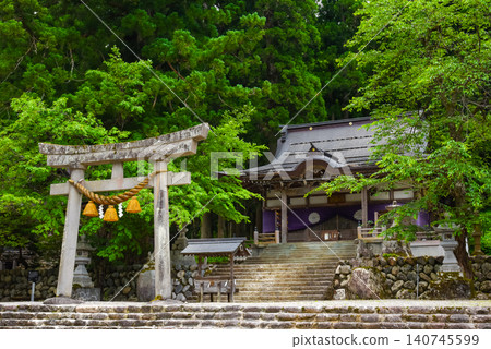 初夏的白川八幡神社 初夏的白川八幡神社 140745599