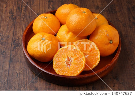 Delicious Wakayama mandarins Delicious Wakayama mandarins 140747627