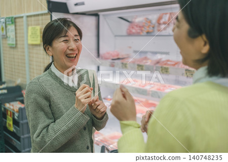supermarket, female, females 140748235