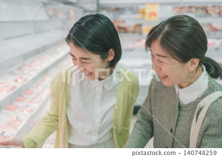 母女 購物 敗家 140748259