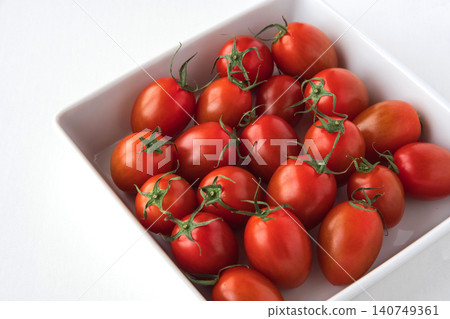 Long, slender cherry tomatoes Long, slender cherry tomatoes 140749361