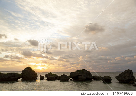 從大神島看到的日出海景 從大神島看到的日出海景 140749666