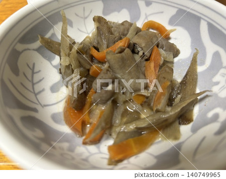 自製內臟燉菜,充滿家常風味和鄉村氣息 自製內臟燉菜,充滿家常風味和鄉村氣息 140749965