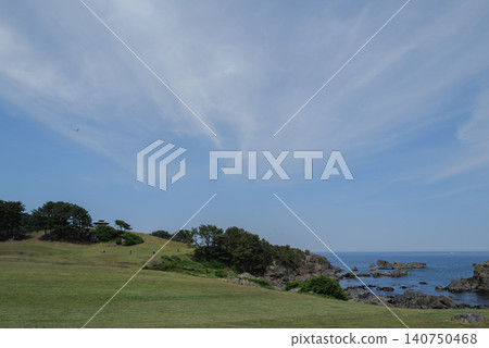 Cloud patterns drifting along the Tanesashi coast 140750468