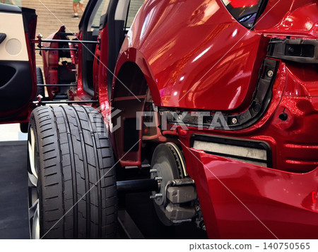 Detailed overview of automobile components accompanied by descriptive explanations of each part 140750565