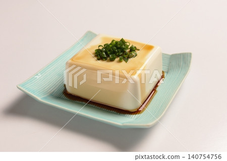 Hiyayakko (cold tofu) 140754756