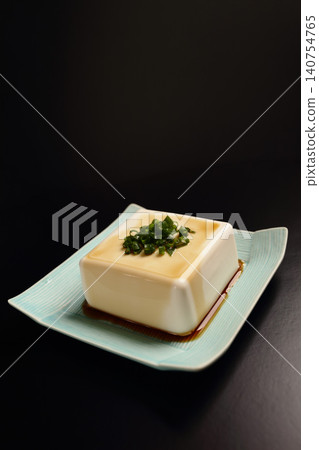 Hiyayakko（冷豆腐） 140754765