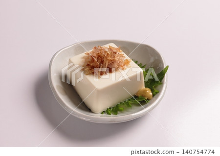 Hiyayakko（冷豆腐） 140754774