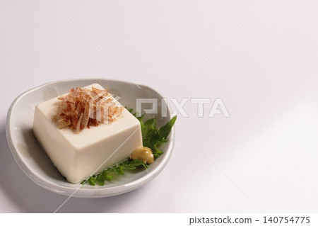 Hiyayakko（冷豆腐） 140754775