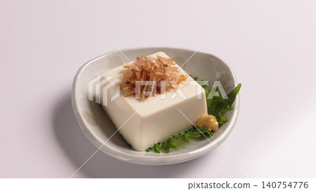 Hiyayakko（冷豆腐） 140754776