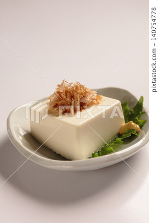Hiyayakko（冷豆腐） 140754778