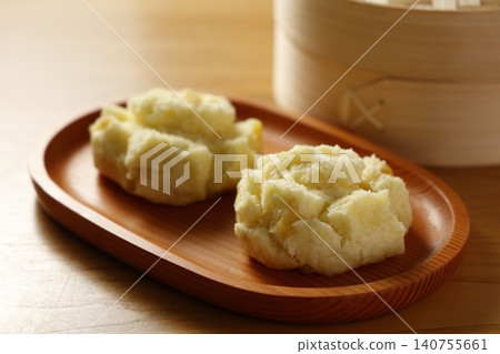 Steamed sweet potato bread Steamed sweet potato bread 140755661
