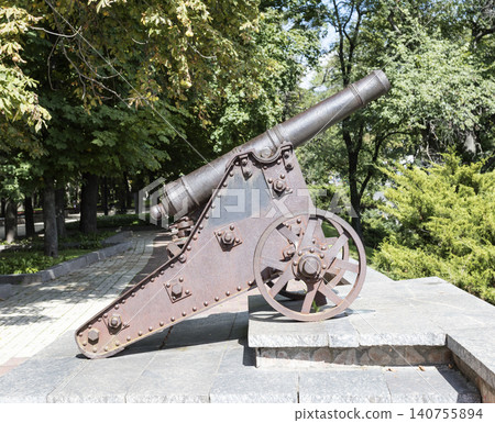 old cannon, Chernigov in Ukraine old cannon, Chernigov in Ukraine 140755894