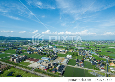 Crossland Oyabe and surrounding facilities in Oyabe City, Toyama Prefecture in May / Crossland Oyabe fa Crossland Oyabe and surrounding facilities in Oyabe City, Toyama Prefecture in May / Crossland Oyabe fa 140759372