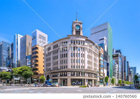 東京城市景觀，6月17日。東京銀座。銀座四丁目和精工大廈銀座店景。 140760560
