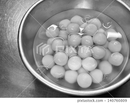 Shiny mochi dumplings Shiny mochi dumplings 140760809