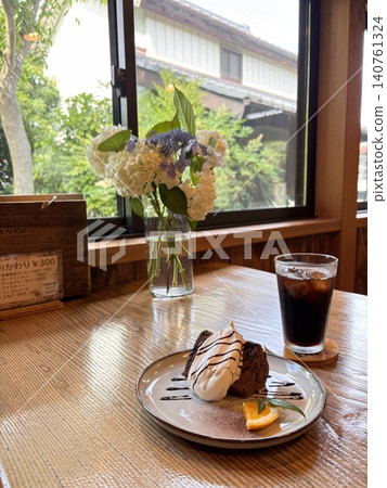 Popular chiffon cake at cafes Popular chiffon cake at cafes 140761324