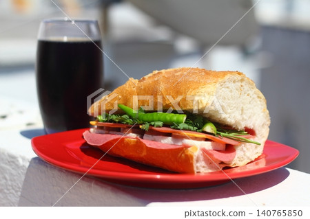 half bread sandwich half bread sandwich 140765850