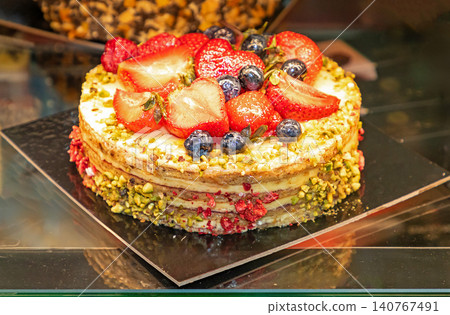 Strawberry cake on shelf Strawberry cake on shelf 140767491