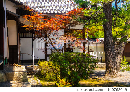 露山寺：岩山大師靈元除妖除魔的祝福：免於瘟疫侵擾，免於邪靈侵擾 140768049
