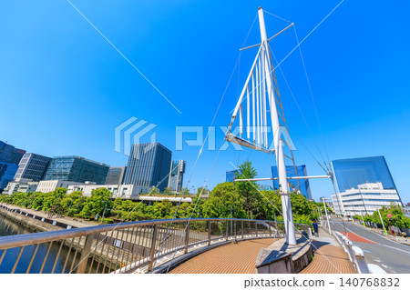 Urban landscape of Konan, Minato Ward, Tokyo: Hamaji Bridge over the Takahama Canal Urban landscape of Konan, Minato Ward, Tokyo: Hamaji Bridge over the Takahama Canal 140768832