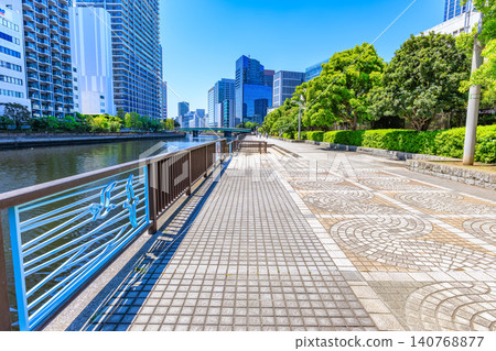 東京港區港南城區的城市景觀:高濱運河長廊 東京港區港南城區的城市景觀:高濱運河長廊 140768877
