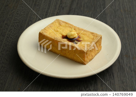 炸豆腐 炸豆腐 140769049