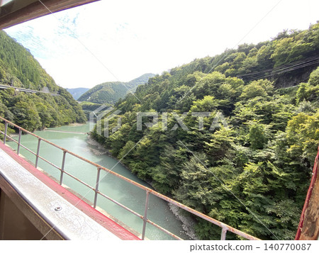 風景、河流、鐵路、橋樑、大井川鐵道 風景、河流、鐵路、橋樑、大井川鐵道 140770087