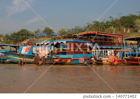 Tonle Sap Lake Tonle Sap Lake 140771402